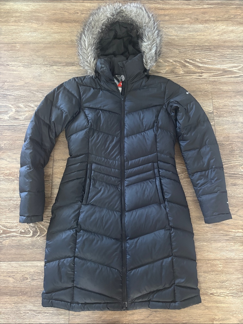 Columbia Polar Freeze 650 Down Jacket Faux Fur Removable Hood Womens Size XS EUC